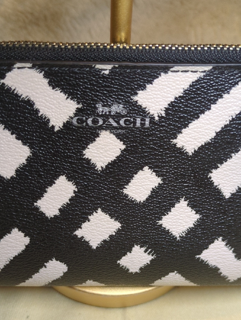 Coach Black and White Wristlet Pouch NOW ONLY $50 - Picture 2 of 7